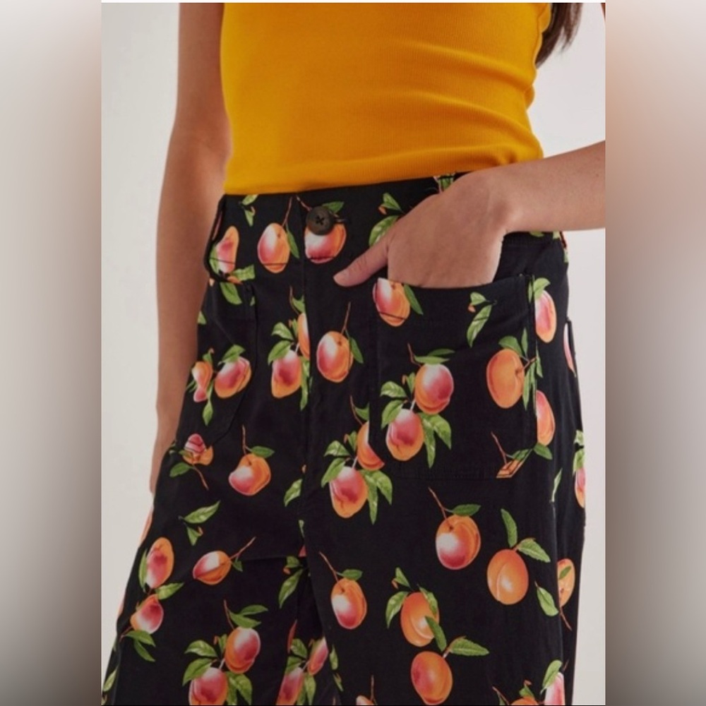 "The Colette" Maeve by Anthropologie - maybe the most flattering pant ever!